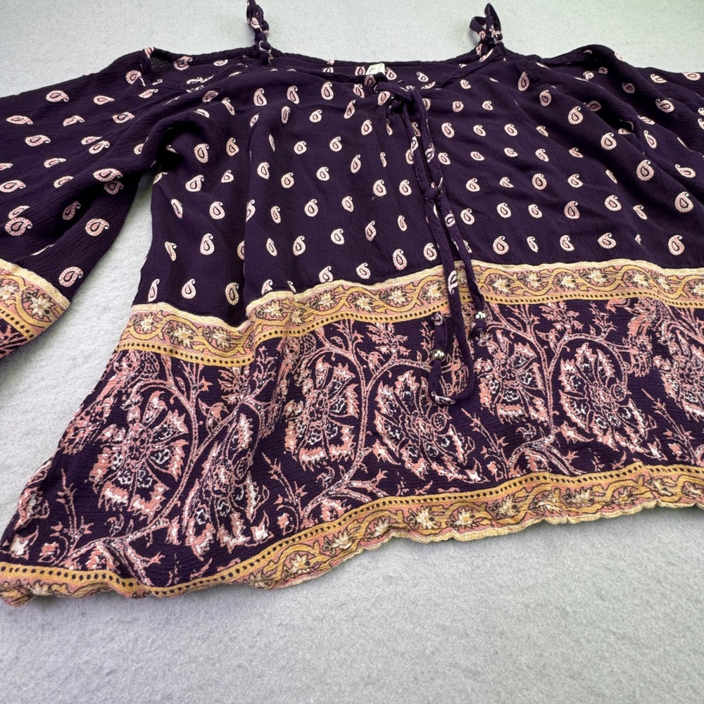Live 4 Truth Shirt‎ Women's Large Paisley Cold Shoulder Bell Sleeve Peasant Top - Picture 2 of 6
